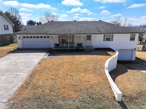 804 Hester Dr, Harrison, AR 72601