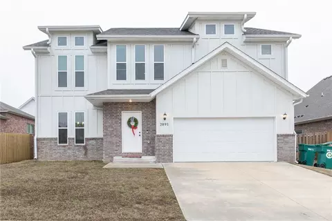 2091 N Periwinkle Pl, Centerton, AR 72719