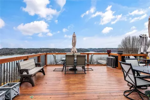 Exterior - 8116 Pine Ln, Rogers, AR 72756 photo 5 of 7