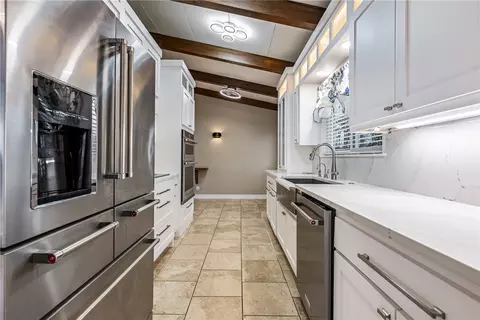 Kitchen - 8116 Pine Ln, Rogers, AR 72756 photo 3 of 4