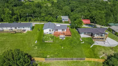 View/Area - 8116 Pine Ln, Rogers, AR 72756 photo 7 of 14