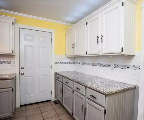 Kitchen - 103 Cardinal St, Harrison, AR 72601 photo 5 of 5