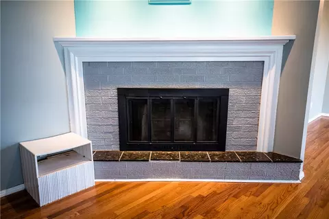 Living - 103 Cardinal St, Harrison, AR 72601 photo 4 of 4