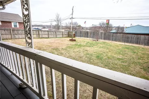 Exterior - 103 Cardinal St, Harrison, AR 72601 photo 6 of 11