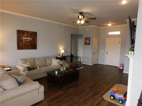 Living - 3901 Kirkbridge Pl, Springdale, AR 72764 photo 2 of 4