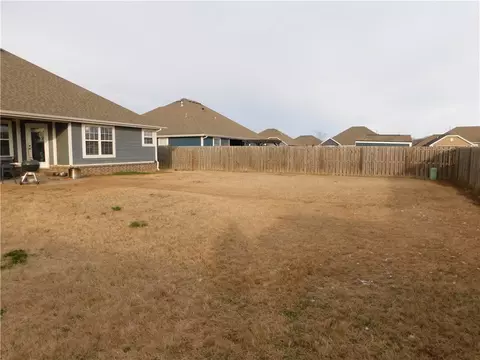 Exterior - 3901 Kirkbridge Pl, Springdale, AR 72764 photo 4 of 6