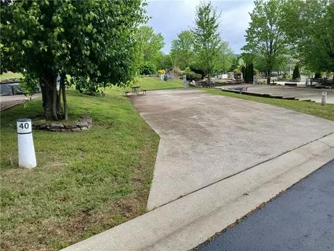 1229 County Road 663 #40, Oak Grove, AR 72660