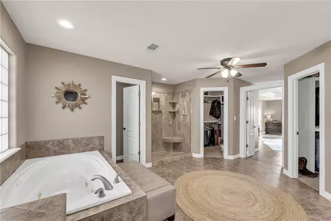 Entry Way - 2601 Bugscuffle Rd, Lavaca, AR 72941 photo 3 of 3