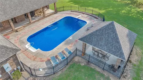 Exterior - 2601 Bugscuffle Rd, Lavaca, AR 72941 photo 5 of 10