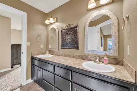 Bath - 2601 Bugscuffle Rd, Lavaca, AR 72941 photo 6 of 6