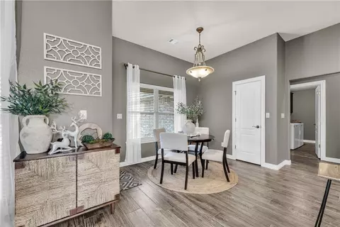 Dining - 2601 Bugscuffle Rd, Lavaca, AR 72941 photo 1 of 2
