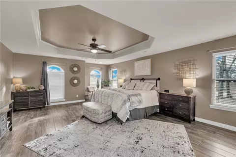 Bedroom - 2601 Bugscuffle Rd, Lavaca, AR 72941 photo 1 of 5