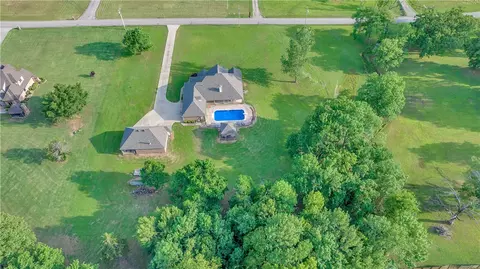 View/Area - 2601 Bugscuffle Rd, Lavaca, AR 72941 photo 3 of 4