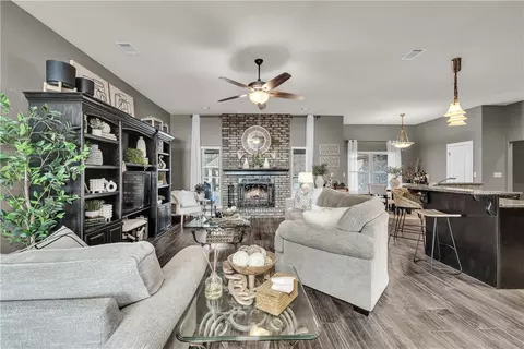 Living - 2601 Bugscuffle Rd, Lavaca, AR 72941 photo 1 of 8