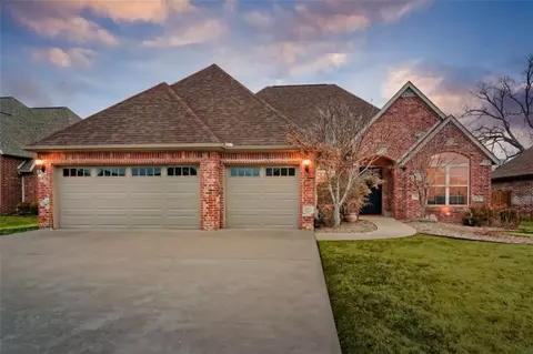1707 Cunningham Ave, Rogers, AR 72758
