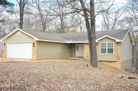 100 Overton Dr, Bella Vista, AR 72714
