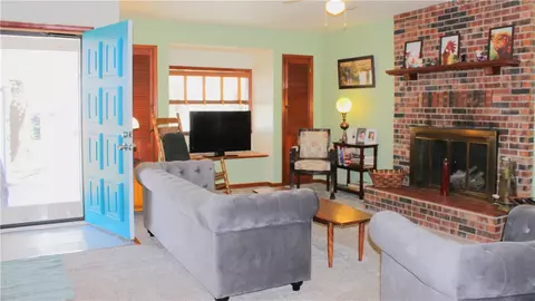 802 N Pine St, Harrison, AR 72601 photo 4
