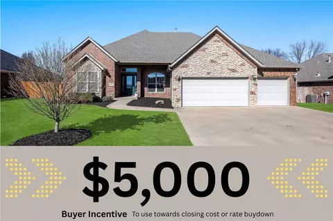 2204 SW Pinoak Ave, Bentonville, AR 72712