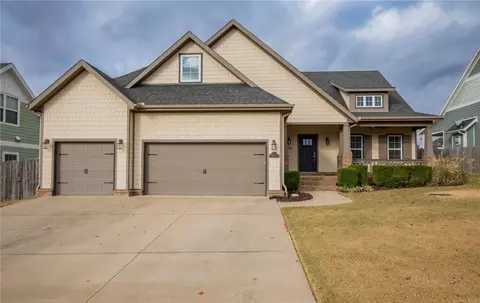 805 Sloane Sq, Cave Springs, AR 72718