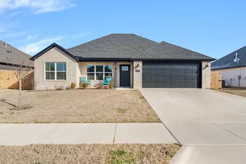 1903 E Hudson Dr, Siloam Springs, AR 72761