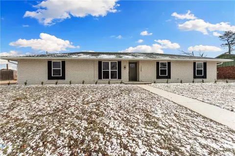 1009 19th St, Rogers, AR 72758