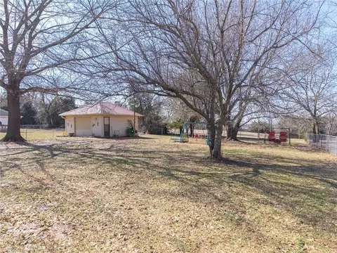 201 Kelly Cir, Lavaca, AR 72941 photo 4