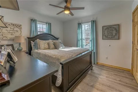 Bedroom - 3484 Nc 3050, Jasper, AR 72641 photo 2 of 5