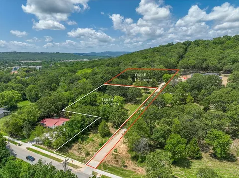 3 South Happy Hollow Road, Fayetteville, AR 72701