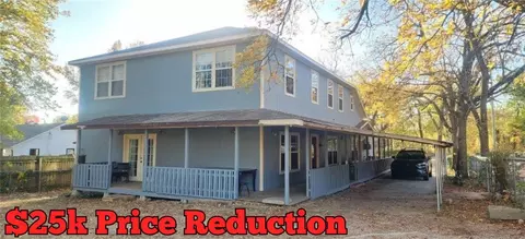 392 N Main St, Centerton, AR 72719
