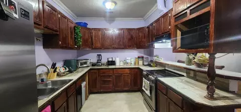 Kitchen - 392 N Main St, Centerton, AR 72719 photo 2 of 4