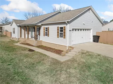 4306 September Ln, Harrison, AR 72601 photo 2