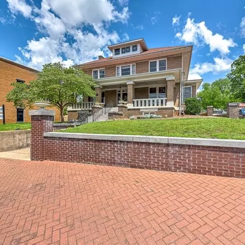 115 University St, Siloam Springs, AR 72761