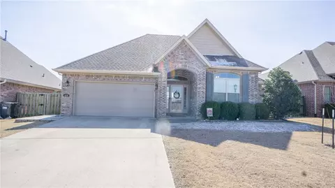 4511 Gibson St, Springdale, AR 72762
