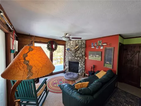 Living - 583 Nc 1700, Compton, AR 72624 photo 1 of 5