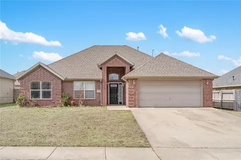 704 SW Crystal St, Bentonville, AR 72712