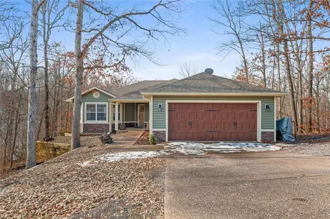 61 Argyll Dr, Bella Vista, AR 72715