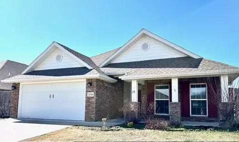 1164 Canyon Gate Dr, Siloam Springs, AR 72761