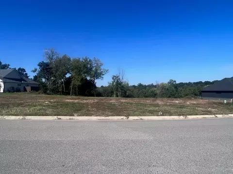 402 SW Autumn Hills Rd, Bentonville, AR 72712