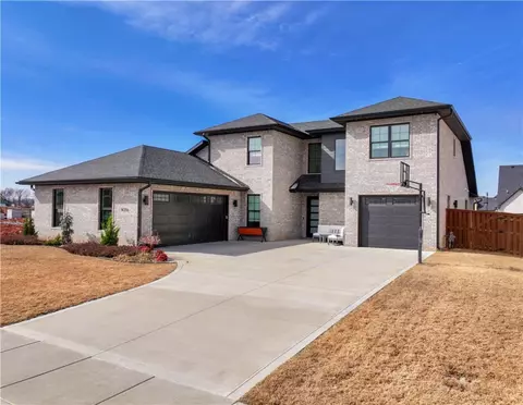4206 S 87th Pl, Bentonville, AR 72713