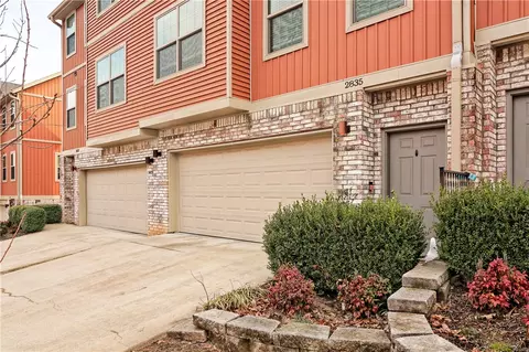 2835 Cottonwillow Way, Fayetteville, AR 72704