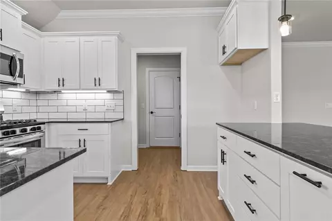 Entry Way - 438 Hall St, West Fork, AR 72774 photo 1 of 2