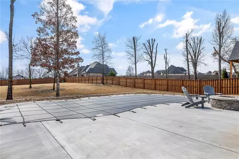 Exterior - 3230 Oak Tree Dr, Centerton, AR 72719 photo 5 of 7