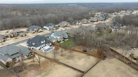 View/Area - 3230 Oak Tree Dr, Centerton, AR 72719 photo 4 of 4