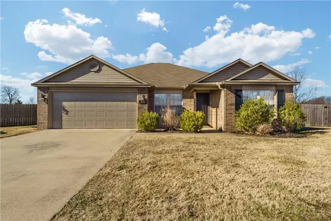 3770 Alliance Dr, Springdale, AR 72764