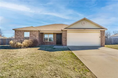 3363 Alliance Dr, Springdale, AR 72764