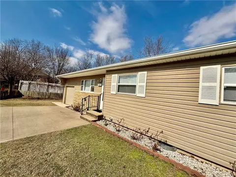 1620 E Steele Ave, Springdale, AR 72762