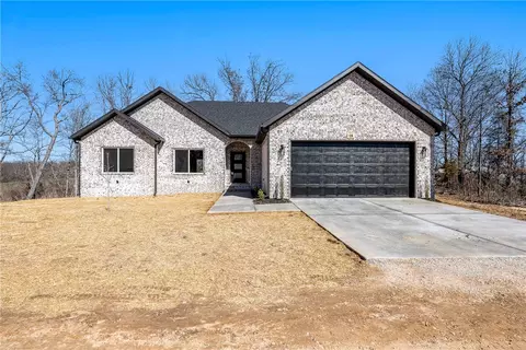 18 Exminster Ln, Bella Vista, AR 72714
