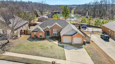 3925 Amberwood St, Springdale, AR 72762