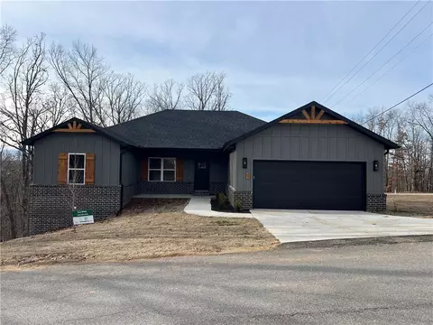 2 Cawood Dr, Bella Vista, AR 72714