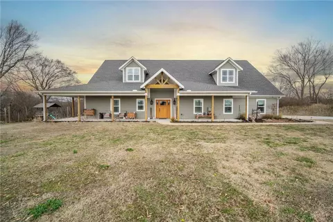 20600 Nicodemus Church Rd, Siloam Springs, AR 72761